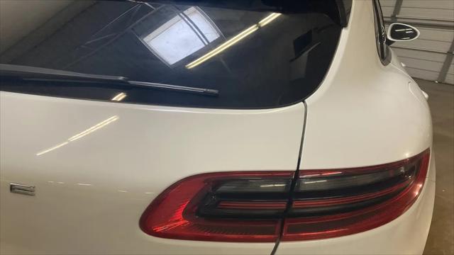 2017 Porsche Macan Macan