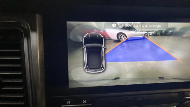 2017 Porsche Macan Macan