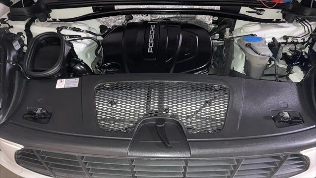 2017 Porsche Macan Macan