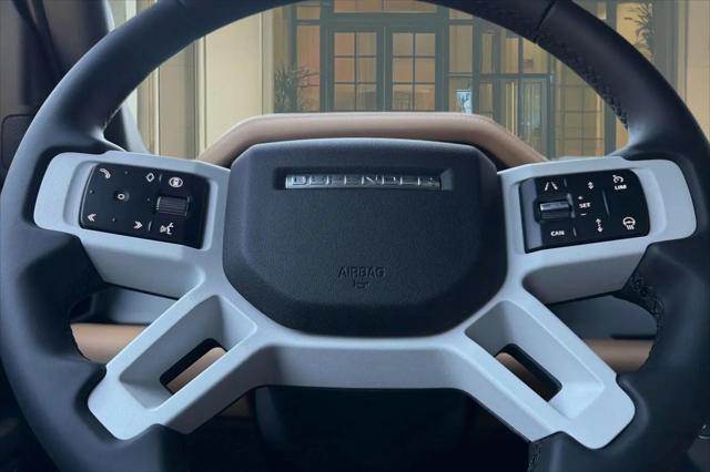 2026 Land Rover Defender P500 X-Dynamic SE
