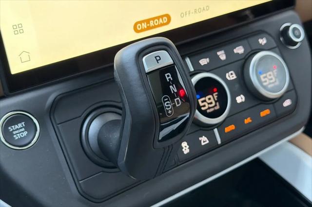 2026 Land Rover Defender P500 X-Dynamic SE