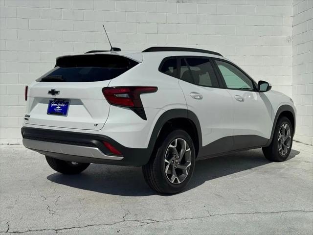2025 Chevrolet Trax FWD LT