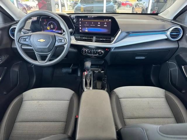 2025 Chevrolet Trax FWD LT