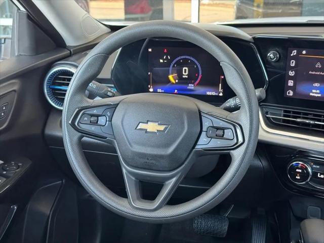 2025 Chevrolet Trax FWD LT