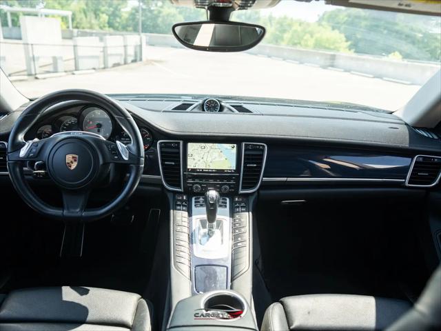 2016 Porsche Panamera S
