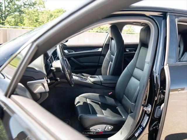 2016 Porsche Panamera S