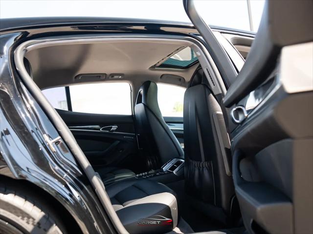 2016 Porsche Panamera S