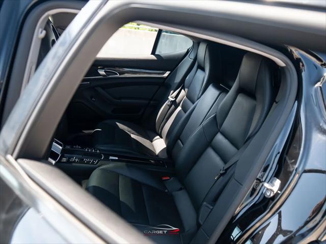 2016 Porsche Panamera S