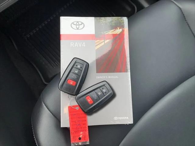 2023 Toyota RAV4 Hybrid XLE Premium