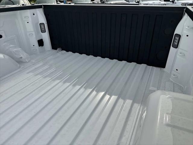2026 GMC Sierra 1500 Crew Cab, Short Bed, Pro, 4WD