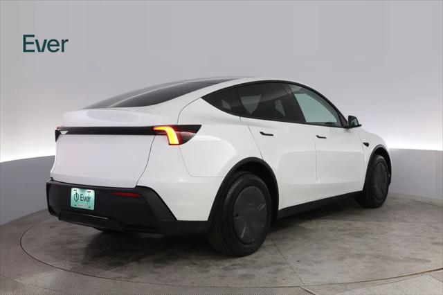 2026 Tesla Model Y Premium Rear-Wheel Drive