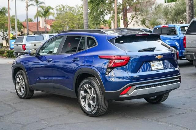 2024 Chevrolet Trax FWD LT