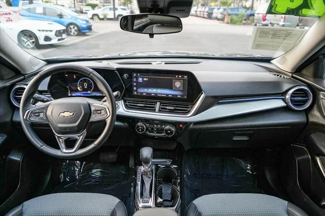 2024 Chevrolet Trax FWD LT