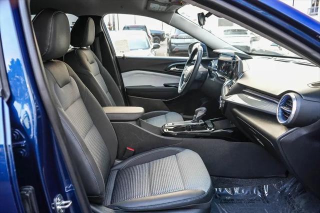 2024 Chevrolet Trax FWD LT