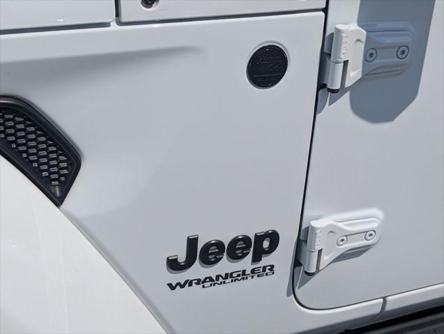 2022 Jeep Wrangler Unlimited Sahara Altitude 4x4