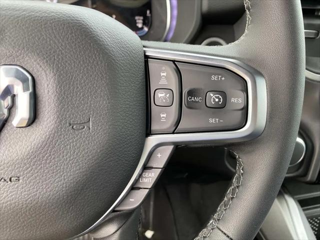 2026 Ram 1500 Big Horn Crew Cab 4x4 64 Box