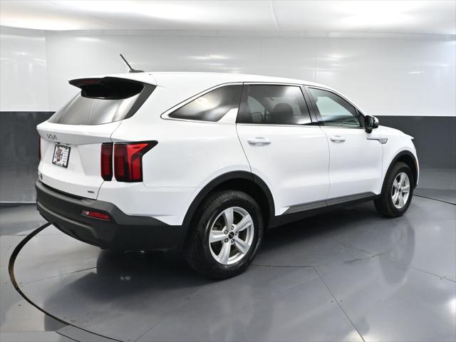 2023 Kia Sorento LX