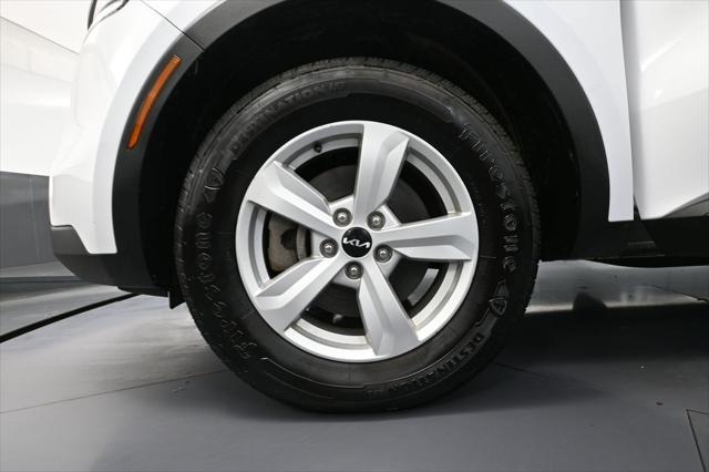 2023 Kia Sorento LX