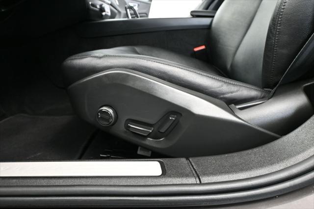 2024 Volvo S60 B5 Core Dark Theme