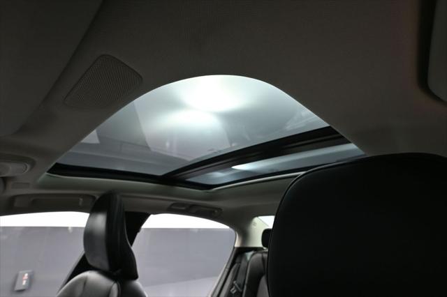 2024 Volvo S60 B5 Core Dark Theme