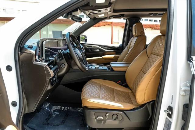 2022 Cadillac Escalade ESV 4WD Premium Luxury