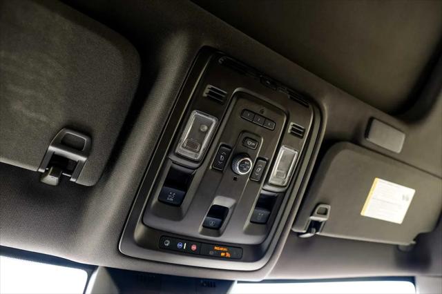 2022 Cadillac Escalade ESV 4WD Premium Luxury
