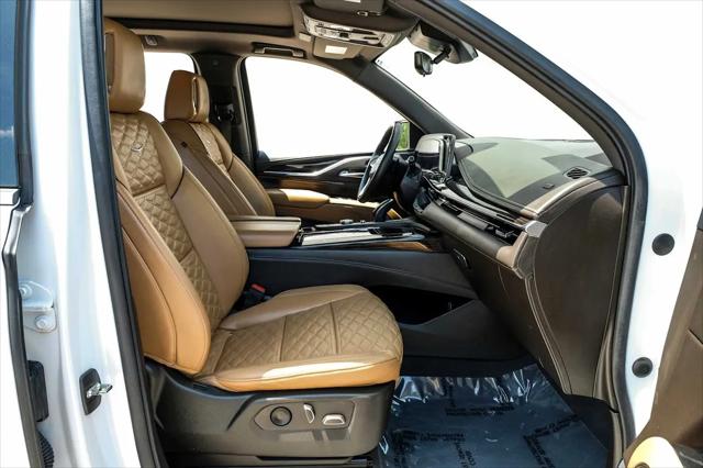 2022 Cadillac Escalade ESV 4WD Premium Luxury
