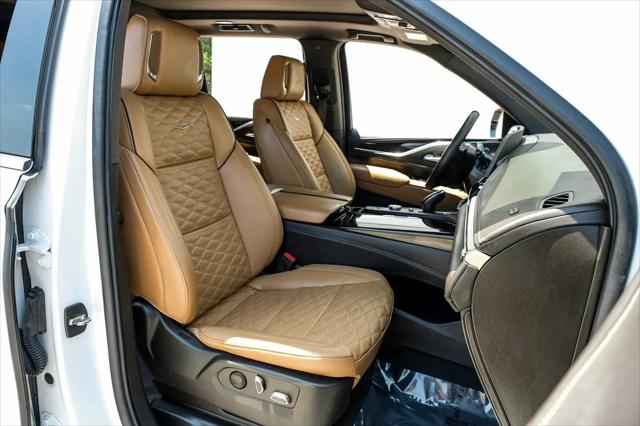 2022 Cadillac Escalade ESV 4WD Premium Luxury