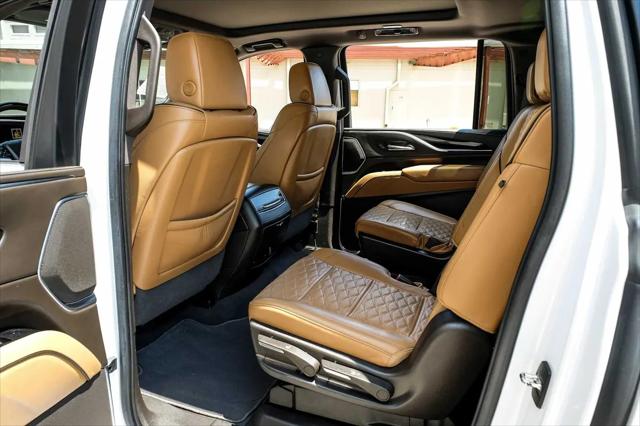 2022 Cadillac Escalade ESV 4WD Premium Luxury