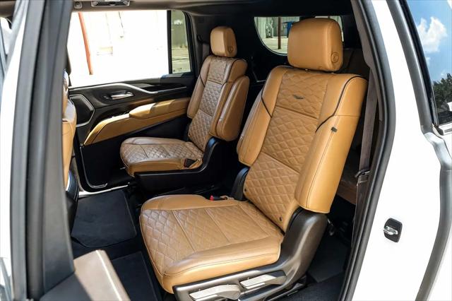 2022 Cadillac Escalade ESV 4WD Premium Luxury