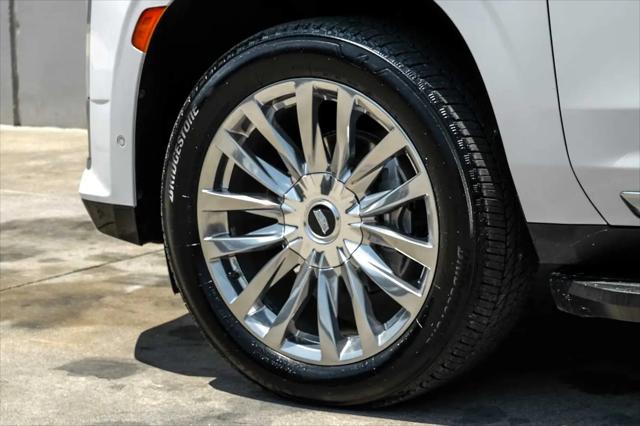 2022 Cadillac Escalade ESV 4WD Premium Luxury