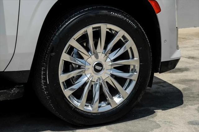 2022 Cadillac Escalade ESV 4WD Premium Luxury