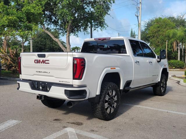 2024 GMC Sierra 2500HD 4WD Crew Cab Standard Bed Denali