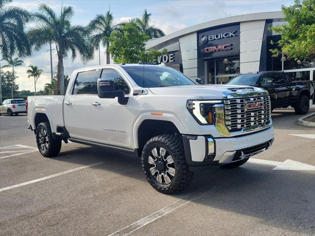 2024 GMC Sierra 2500HD 4WD Crew Cab Standard Bed Denali
