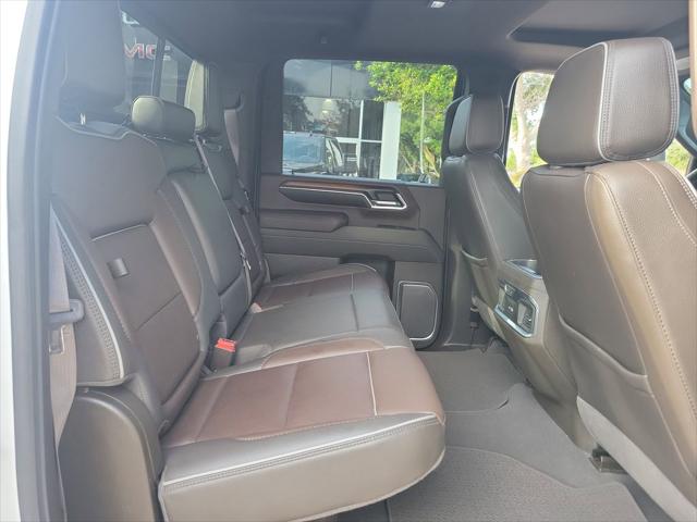 2024 GMC Sierra 2500HD 4WD Crew Cab Standard Bed Denali
