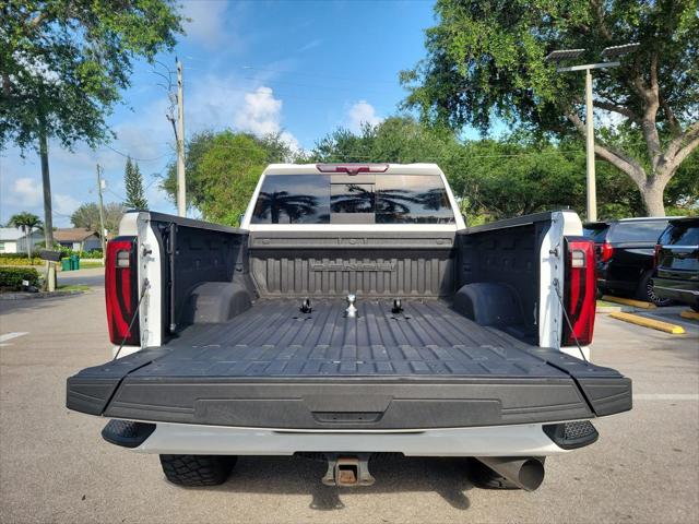 2024 GMC Sierra 2500HD 4WD Crew Cab Standard Bed Denali