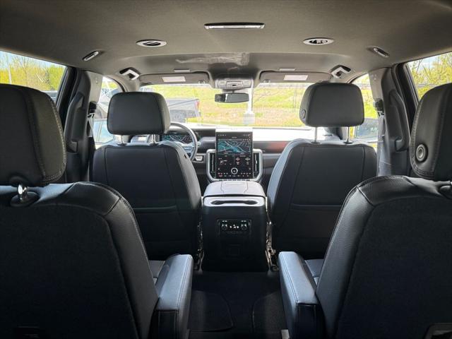 2025 GMC Yukon XL 4WD Denali