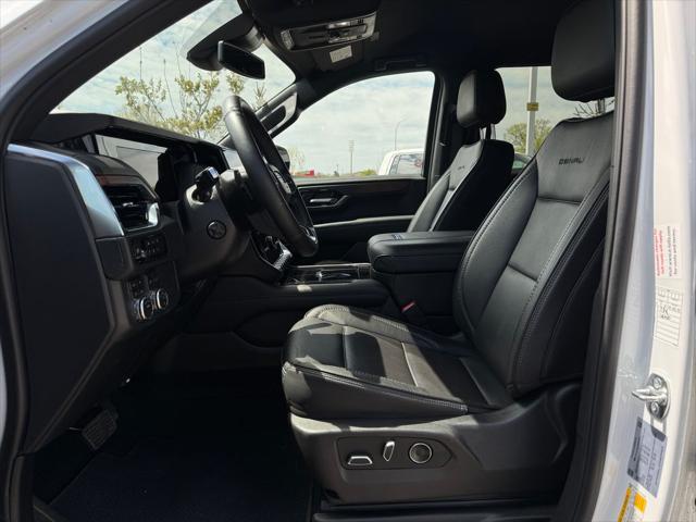2025 GMC Yukon XL 4WD Denali