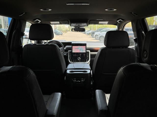 2025 GMC Yukon XL 4WD Denali