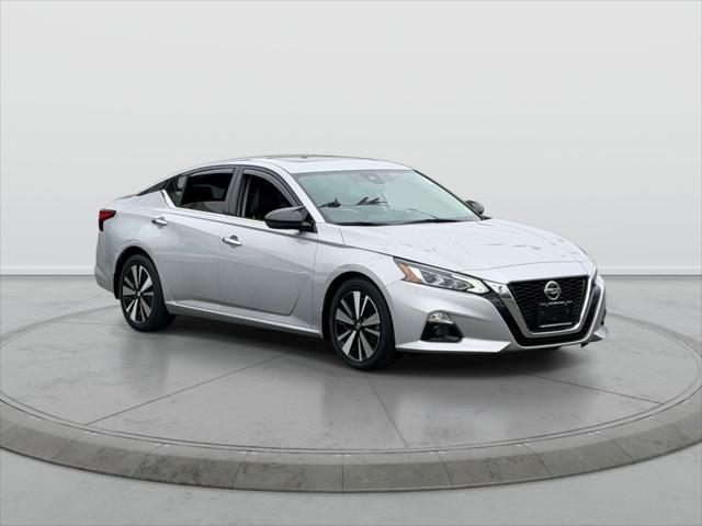 2022 Nissan Altima SL FWD for sale in Amityville, NY
