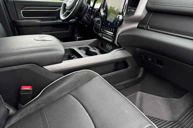 2024 Ram 3500 Laramie Crew Cab 4x4 8' Box