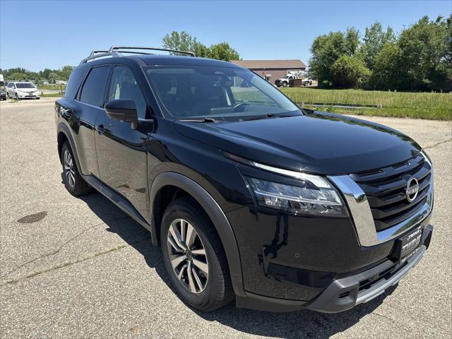 2023 Nissan Pathfinder SL 4WD for sale in Wayland, MI