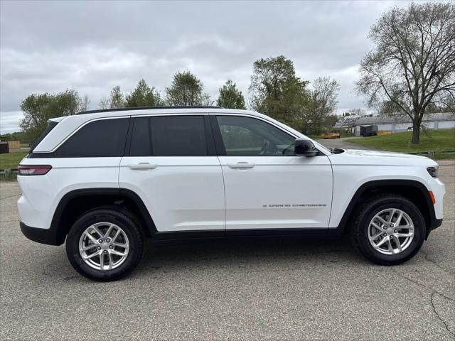 2026 Jeep Grand Cherokee Laredo 4x4