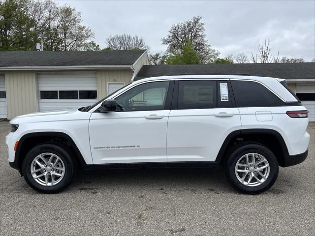 2026 Jeep Grand Cherokee Laredo 4x4