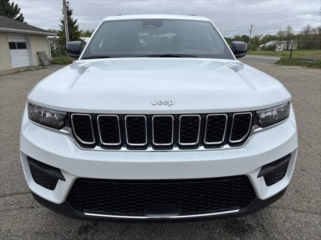 2026 Jeep Grand Cherokee Laredo 4x4