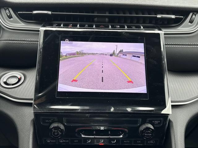 2026 Jeep Grand Cherokee Laredo 4x4