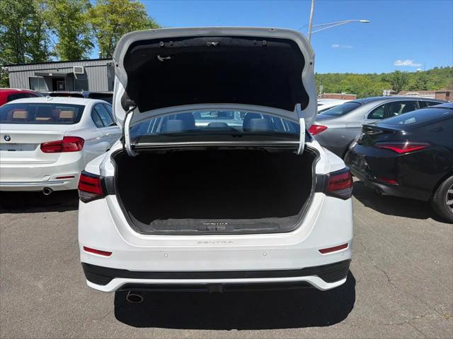2024 Nissan Sentra SR Xtronic CVT