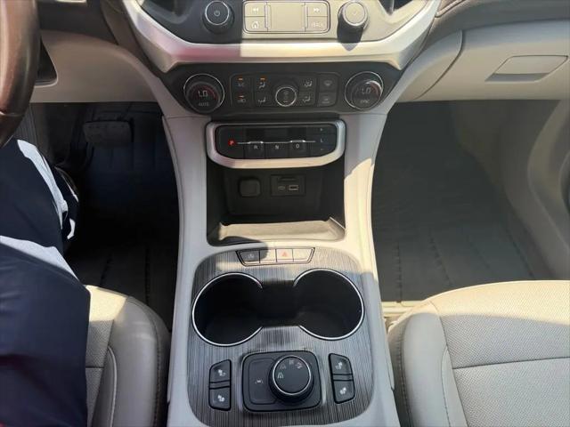 2021 GMC Acadia AWD SLT