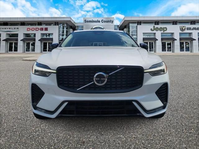 2024 Volvo XC60 B5 Plus Dark Theme