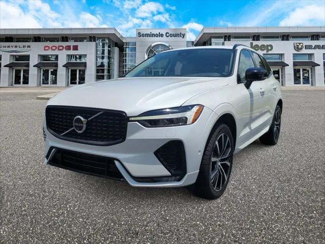 2024 Volvo XC60 B5 Plus Dark Theme